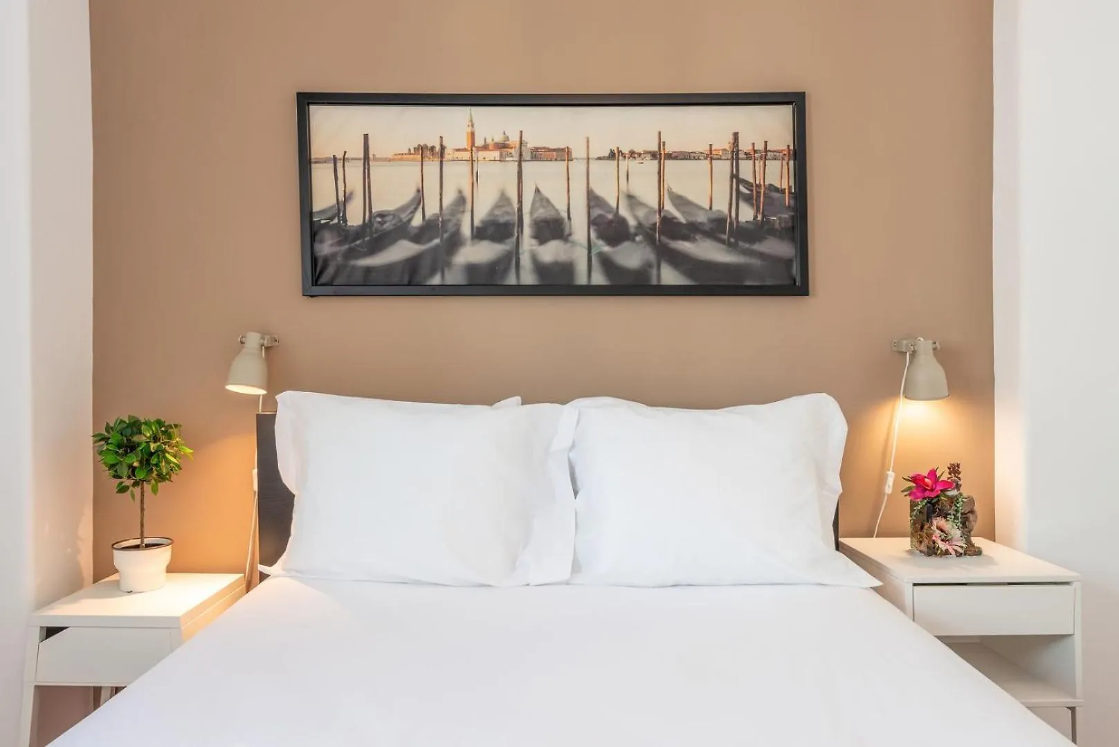 Guestready - Vibrant 2Br Apartment Лиссабон 0*,  Португалия