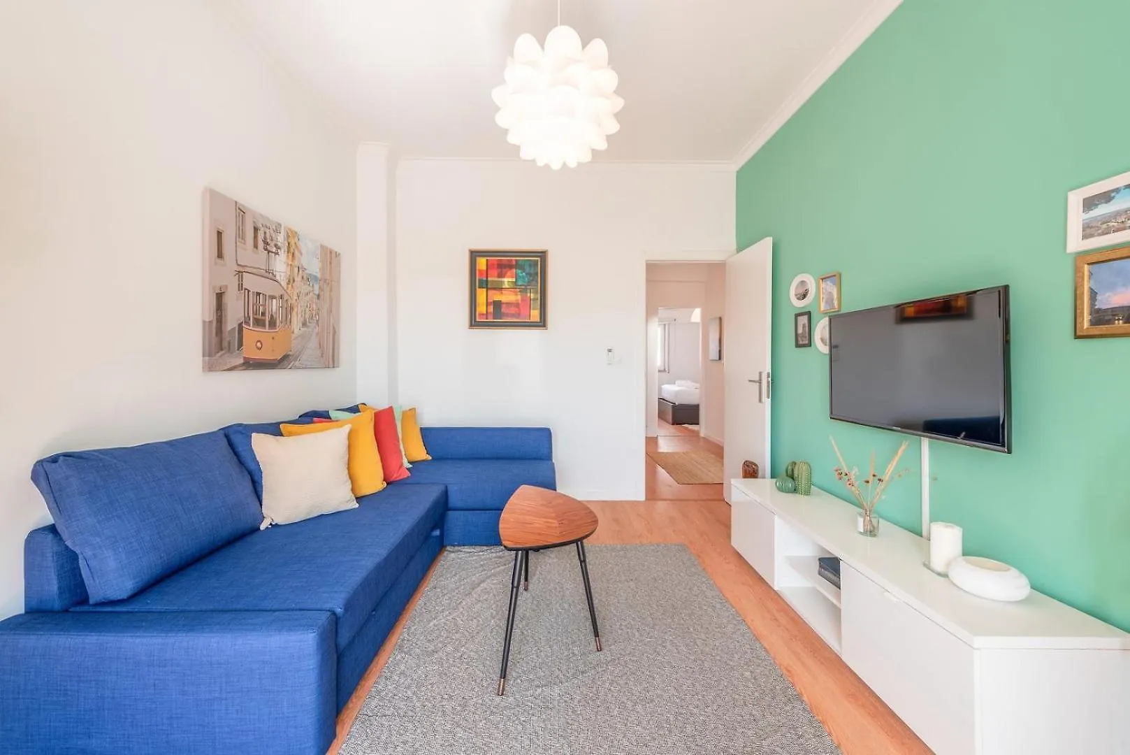 Guestready - Vibrant 2Br Apartment Лиссабон